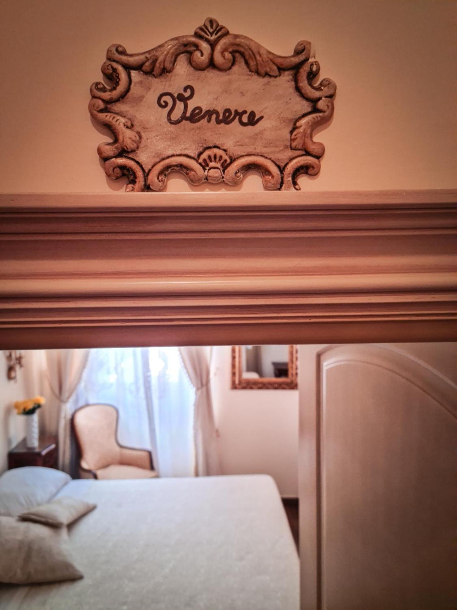 B&B Joan'S Heritage Taormina Quarto foto