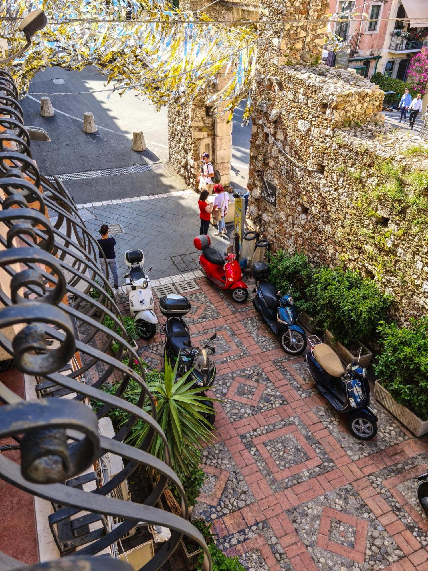 B&B Joan'S Heritage Taormina Quarto foto